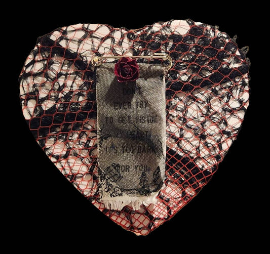 永遠不要試圖走進我的內心,Don't ever try to get inside my heart, rose, mix media